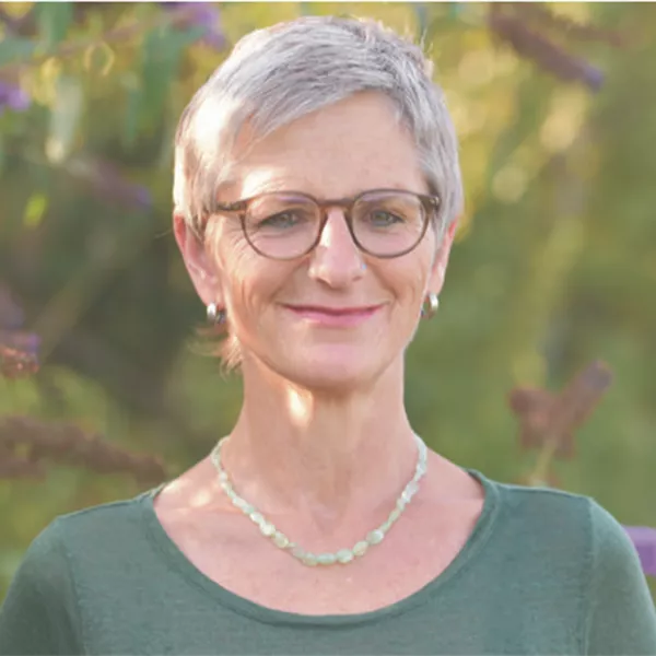 Online Kurs on Demand: Gesunder Rücken für das Home-Office  mit Susanne Hardt 