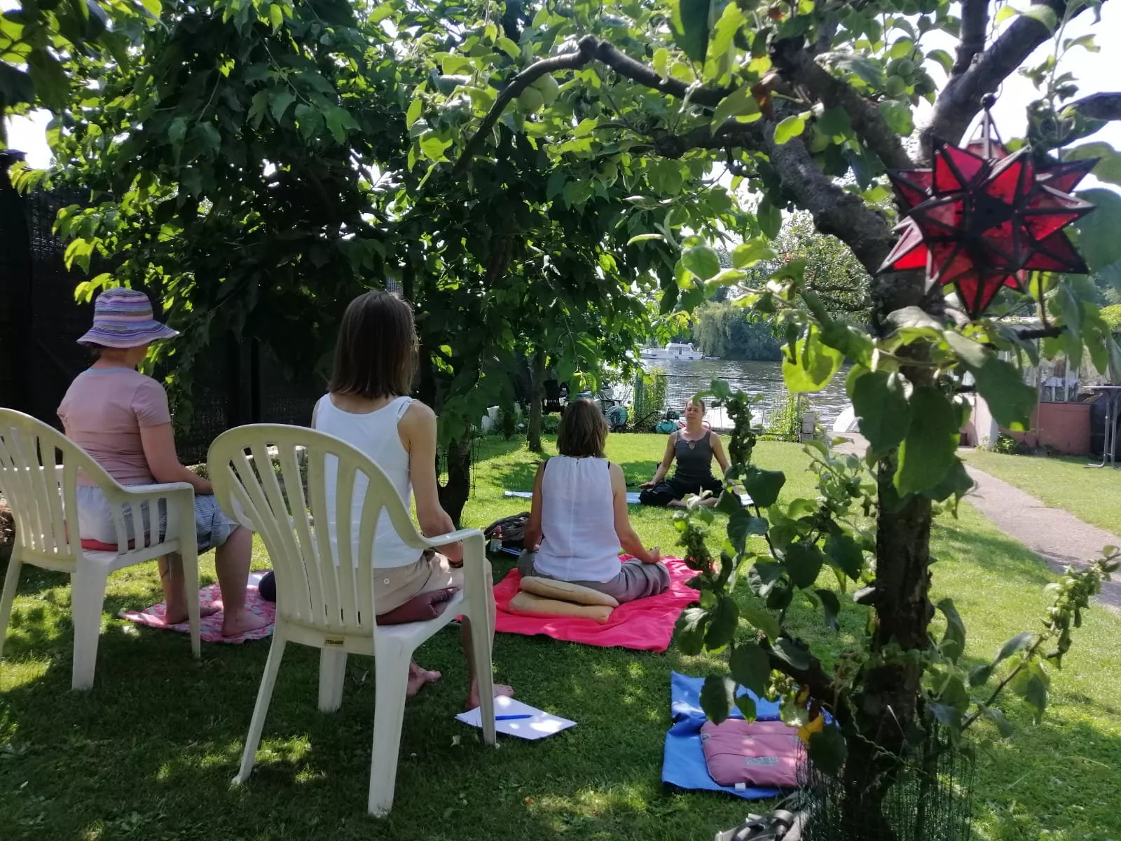 Pop-Up Meditation an befreienden Orten